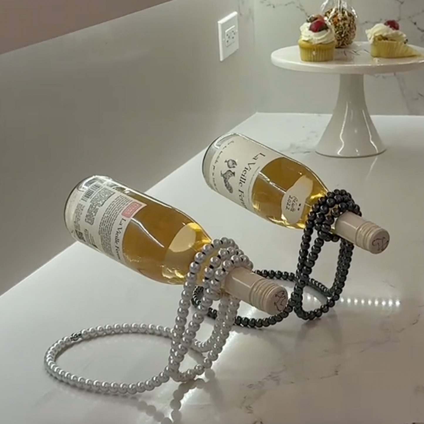 Floating Pearl Necklace Wine Rack